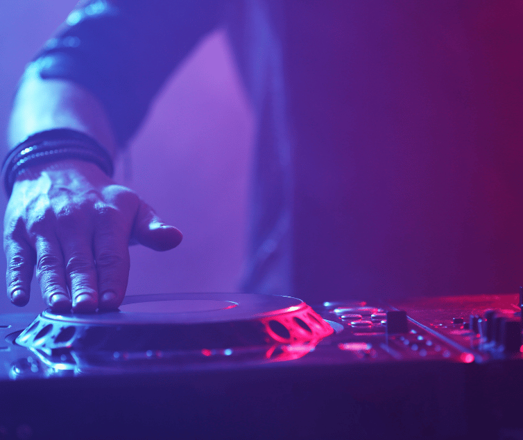 Special Lighting & DJ